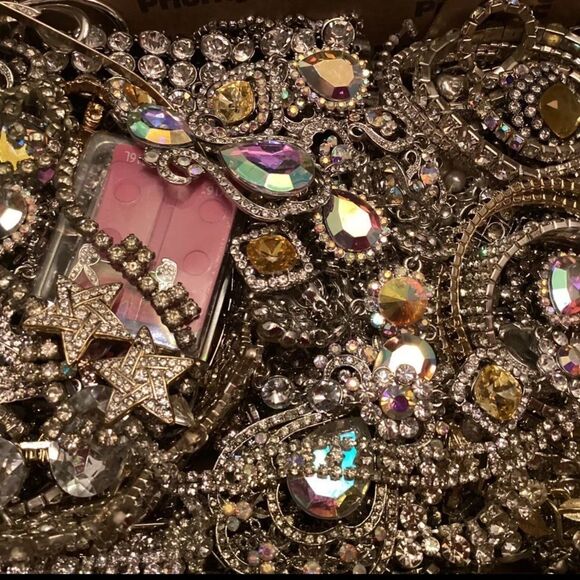 1/2โLb Vtg 2 Now Estate Costume Jewelry Lot~ mostly wearable - Picture 4 of 13